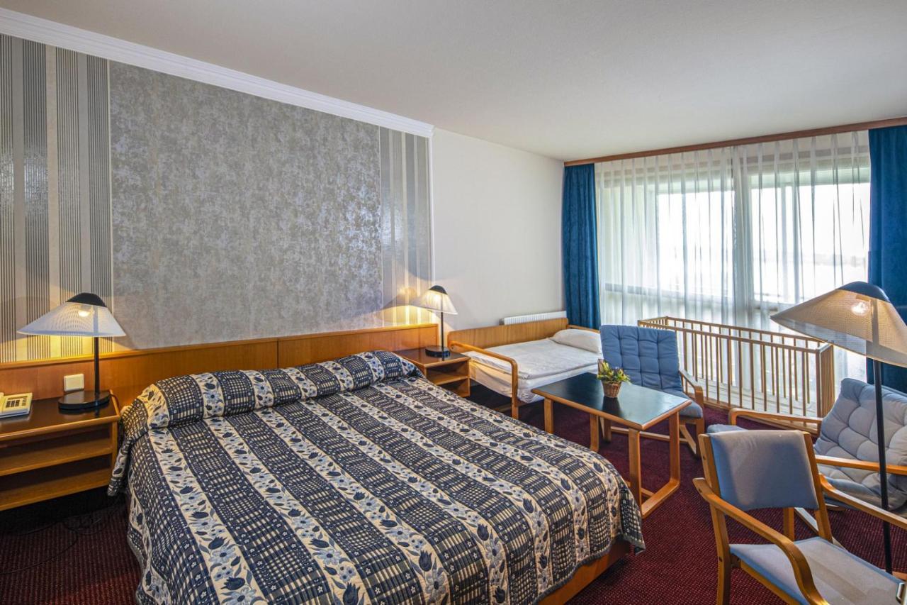 Hotel Club Tihany Eksteriør bilde
