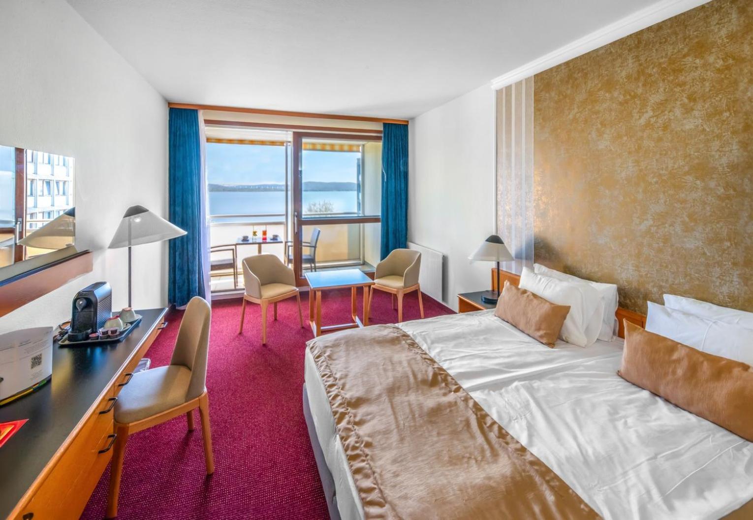Hotel Club Tihany Eksteriør bilde